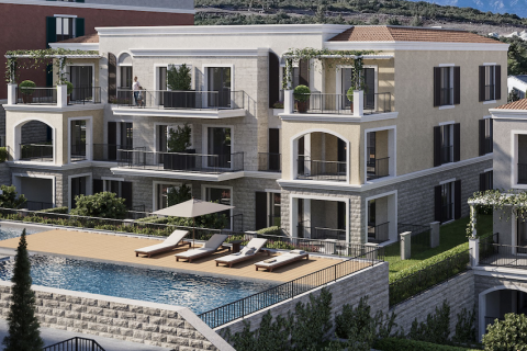 2 bedrooms Apartment in Tivat, Montenegro No. 83679 2