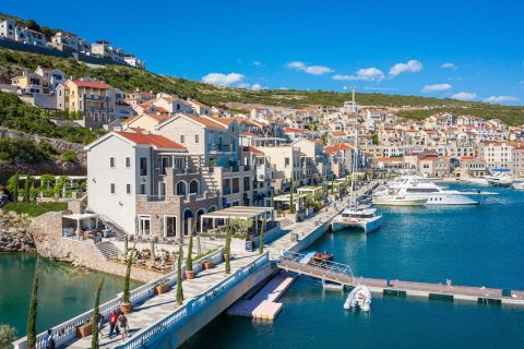 2 bedrooms Apartment in Tivat, Montenegro No. 83679 16