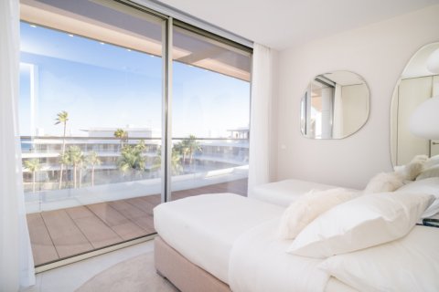 3 bedrooms Penthouse in Dinh An, Vietnam No. 27609 16