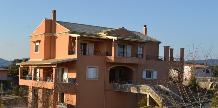 9 dormitorios Villa en Corfu, Greece No. 78196