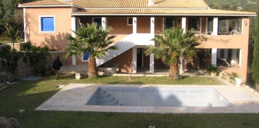 6 bedrooms House in Zakynthos, Greece No. 24761