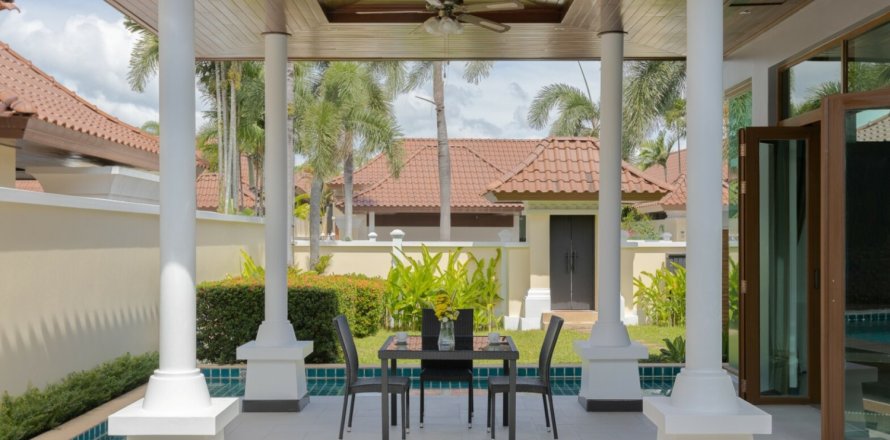 3 dormitorios Villa en Bang Tao, Thailand No. 241