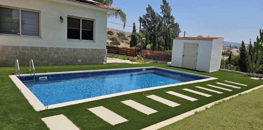 3 dormitorios Villa en Moni, Cyprus No. 82033