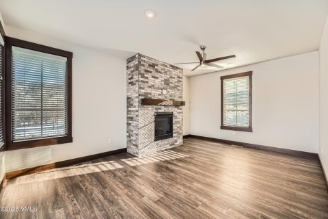 3 dormitorios House en Eagle, USA No. 81117 16