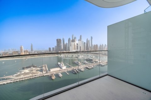 2 bedrooms Apartment in EMAAR Beachfront, UAE No. 119463