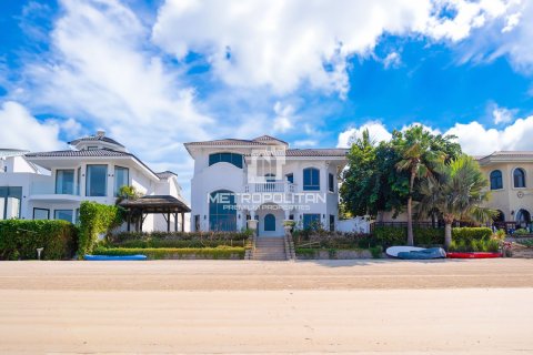 Вилла с 4 спальнями в Garden Homes, ОАЭ №119500