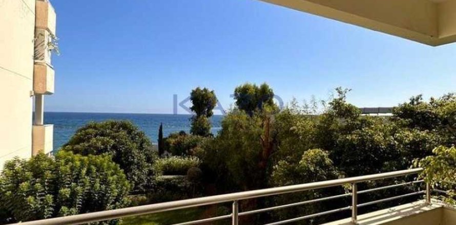 3 bedrooms Apartment in Germasogeia, Cyprus No. 65778