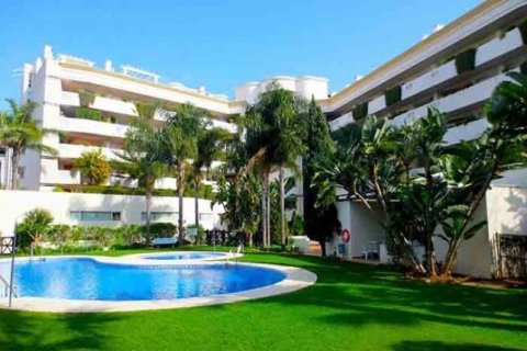 2 dormitorios Apartment en Puerto Banus, Spain No. 25180