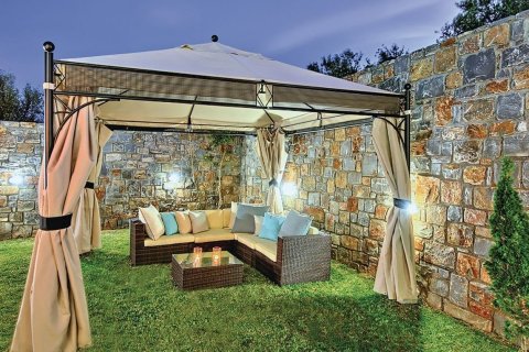 Вилла с 6 спальнями в Ираклион, Греция №24072 4