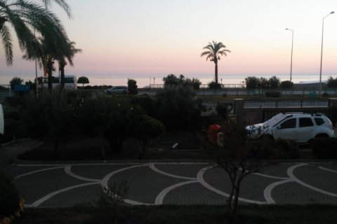 3 bedrooms Apartment in Turkler, Turkey No. 12755