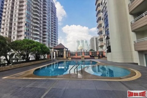 3 bedrooms Apartment in Bangkok, Thailand No. 96151 1