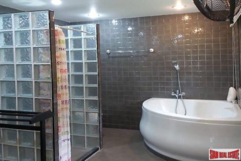 5 chambres Villa à Chalong, Thailand No. 96601 16