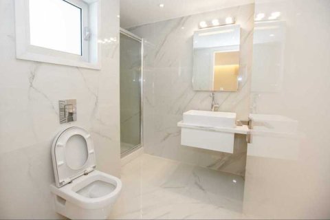 3 bedrooms Apartment in Germasogeia, Cyprus No. 33189 6