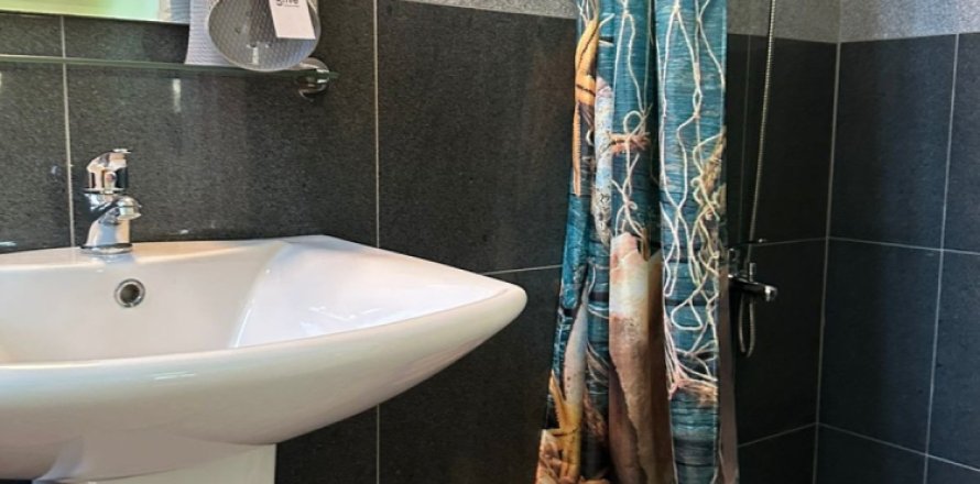 4 bedrooms House in Paphos, Cyprus No. 37306