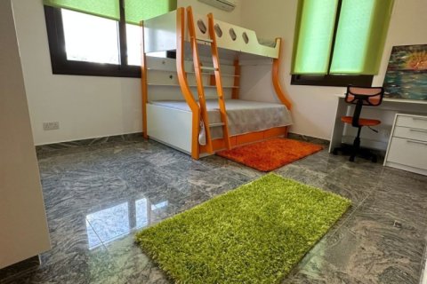 4 bedrooms House in Paphos, Cyprus No. 37306 13