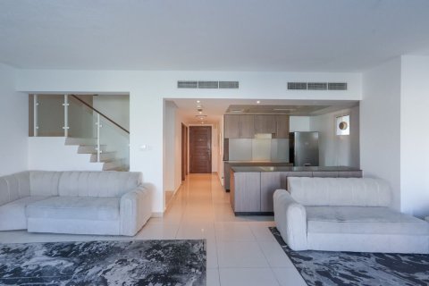 3 bedrooms Townhouse in Al Hadid W Solb Housing, Vietnam No. 95275 5