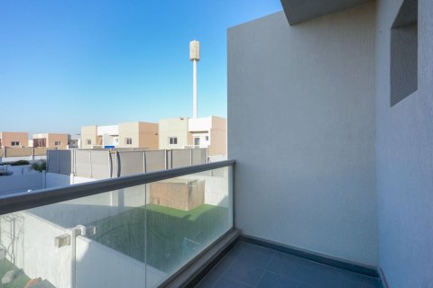 3 bedrooms Townhouse in Al Hadid W Solb Housing, Vietnam No. 95275 6