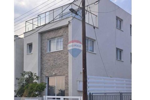 6 dormitorios House en Agios Athanasios, Cyprus No. 100916 1