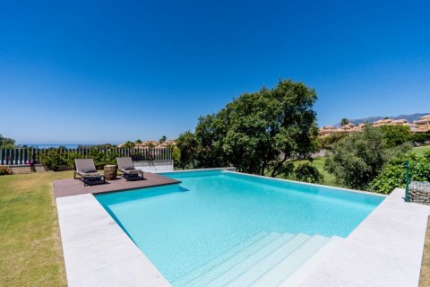 4 bedrooms Villa in Tan Xuan, Vietnam No. 27598 13