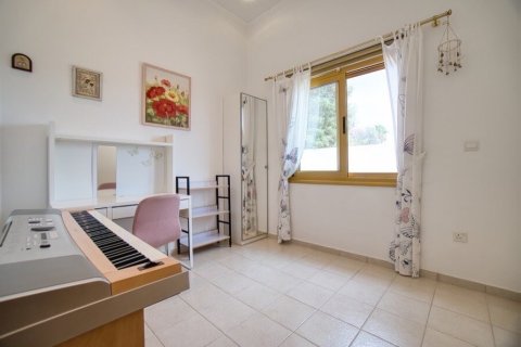 4 bedrooms Villa in Paphos, Cyprus No. 99825 16