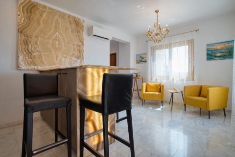 4 bedrooms Villa in Paphos, Cyprus No. 99825 7