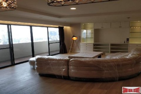 3 bedrooms Penthouse in Bangkok, Thailand No. 96467 5
