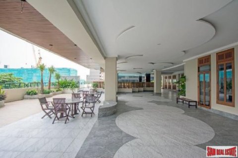 3 bedrooms Penthouse in Bangkok, Thailand No. 96467 10