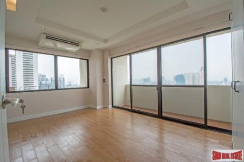 3 bedrooms Penthouse in Bangkok, Thailand No. 96467 15