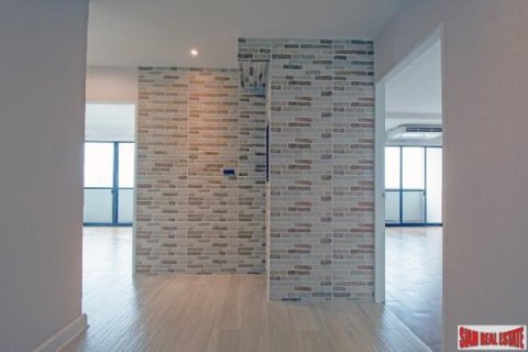 3 bedrooms Penthouse in Bangkok, Thailand No. 96467 19