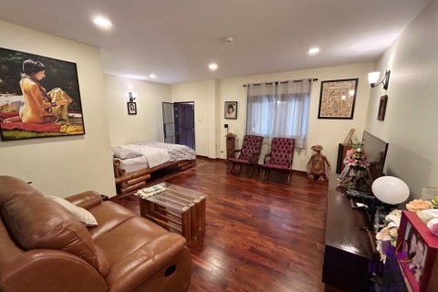 6 bedrooms House in Chiang Mai, Thailand No. 97833 11
