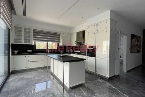 Дом с 5 спальнями в Гермасойя, Кипр №82028 8