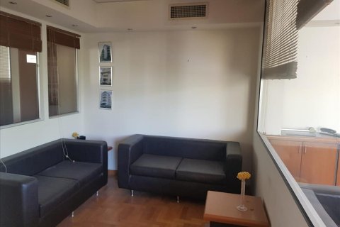 130m² Commercial property à Irakleio, Greece No. 56495 5