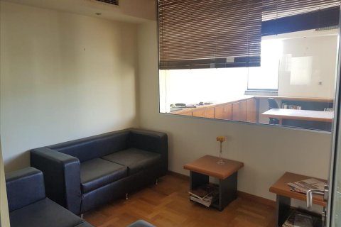 130m² Commercial property à Irakleio, Greece No. 56495 6