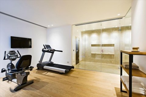 5 bedrooms Villa in Larnaca, Cyprus No. 105634 5