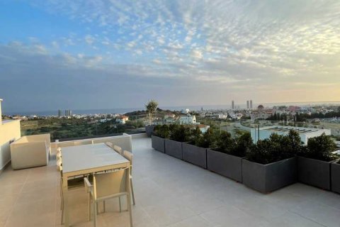 3 bedrooms Penthouse in Germasogeia, Cyprus No. 78649 1