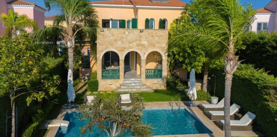 5 chambres House à Limassol, Cyprus No. 83535