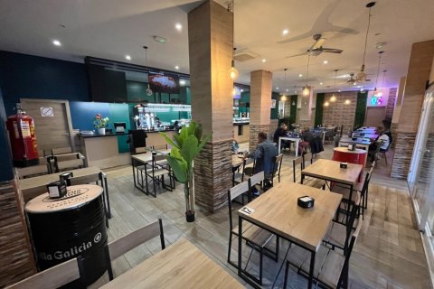 347m² Commercial property in Tung Chung Pho, Vietnam No. 84897 5