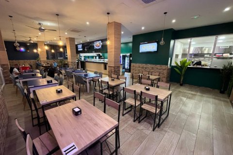 347m² Commercial property in Tung Chung Pho, Vietnam No. 84897 3