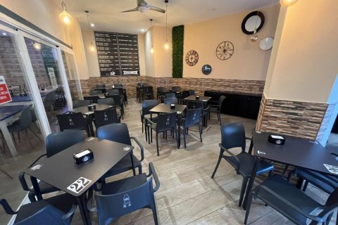 347m² Commercial property in Tung Chung Pho, Vietnam No. 84897 4