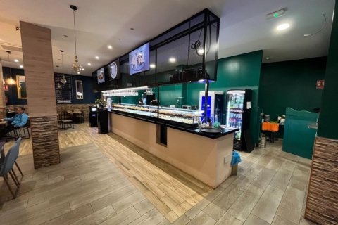 347m² Commercial property in Tung Chung Pho, Vietnam No. 84897 8