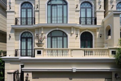 4 bedrooms House in Bangkok, Thailand No. 97161 1