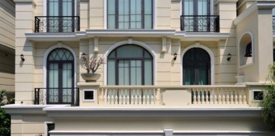 4 bedrooms House in Bangkok, Thailand No. 97161