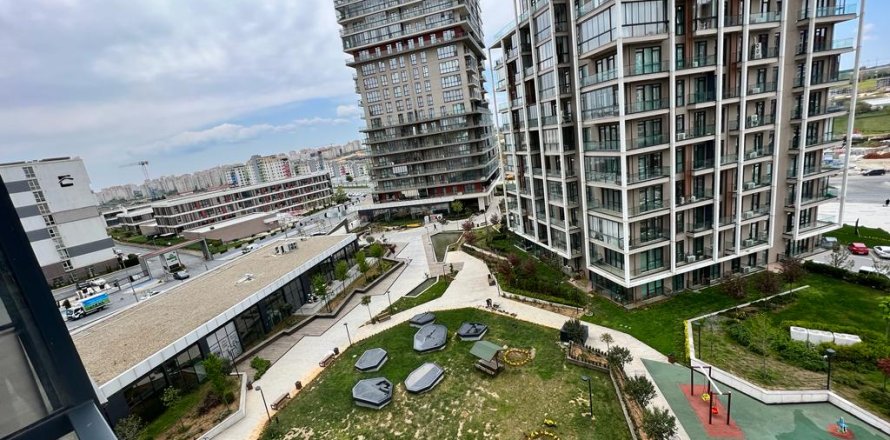 3 bedrooms Apartment in Basaksehir, Turkey No. 14667