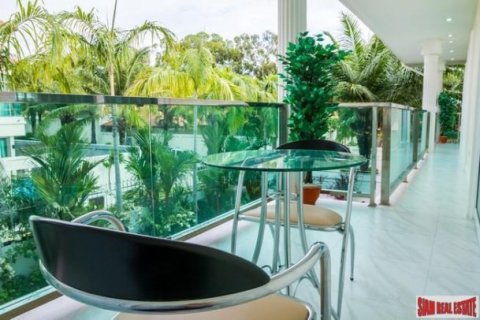 6 chambres Villa à Pattaya, Thailand No. 96579 3