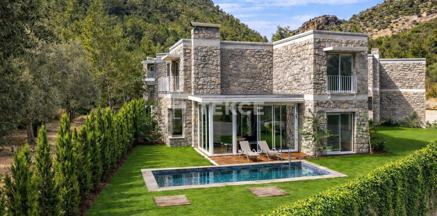 4 bedrooms Villa in Bodrum, Turkey No. 123843