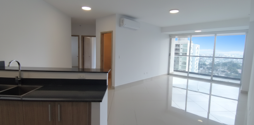 3 bedrooms Apartment in Panama City, Panama No. 110093