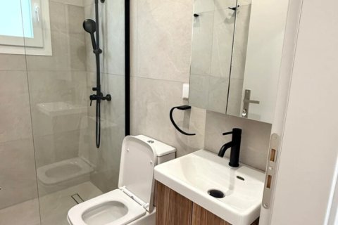 2 bedrooms House in Kalyvia Thorikou, Greece No. 117358 5