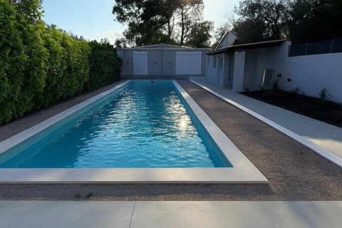 2 bedrooms House in Kalyvia Thorikou, Greece No. 117358 2