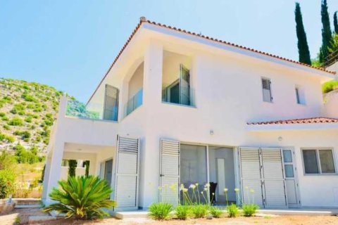 4 bedrooms House in Tala, Cyprus No. 71647 1