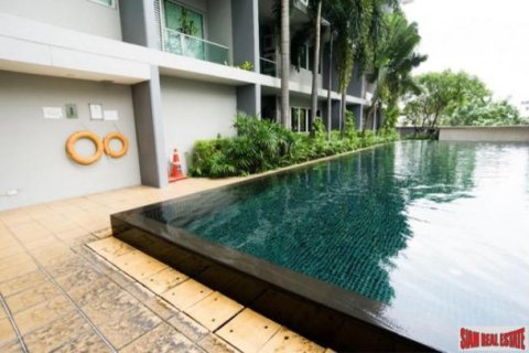 3 bedrooms Apartment in Bangkok, Thailand No. 95978 9